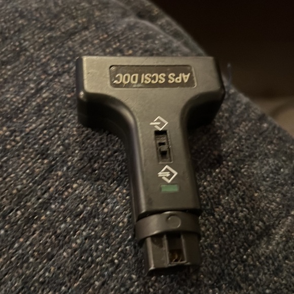 APS SCSI DOC Powerbook HDI 30 male to DB25 female SCSI adapter with switch - Picture 5 of 5